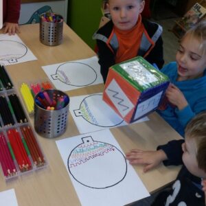 Ахлах бүлэг гацуурын тоглоом Хээтэй бөмбөлөг